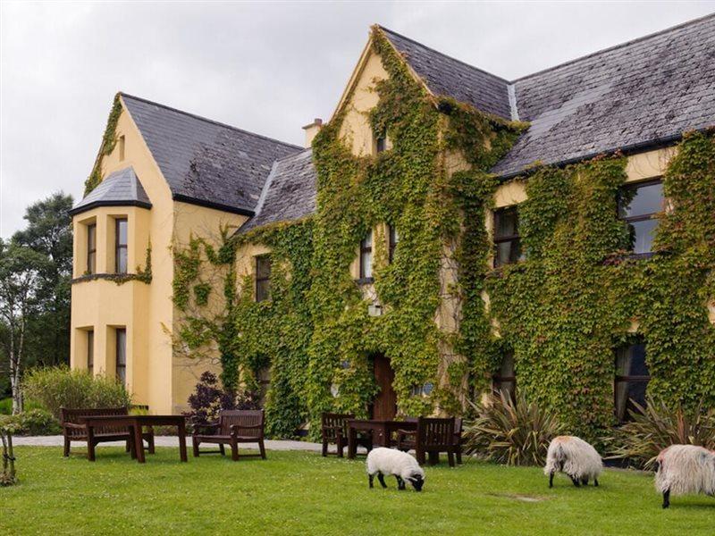 Lough Inagh Lodge Hotel Recess Exterior photo